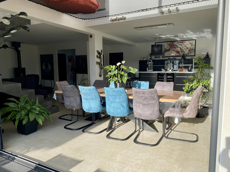 Maison - 185 m² - 7 pièces