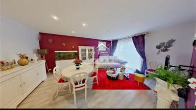 Maison traditionnelle - 97 m² - 5 pièces