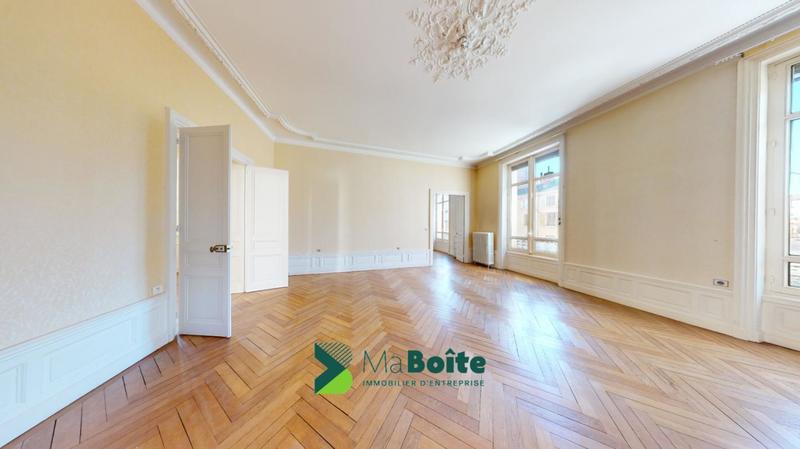 Local d'activités - 595 m² - 2 pièces