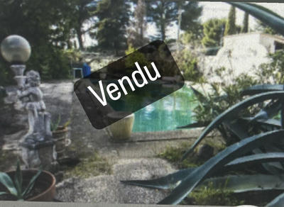 Propriété - 445 m² - 10 pièces