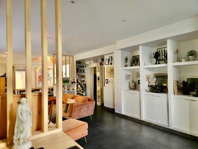 Maison - 236 m² - 8 pièces