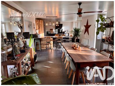 Maison - 218 m² - 6 pièces