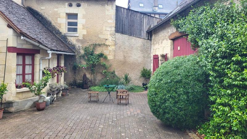 Maison - 260 m² - 10 pièces