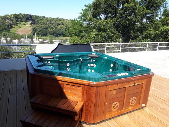 Maison - 294 m² - 9 pièces