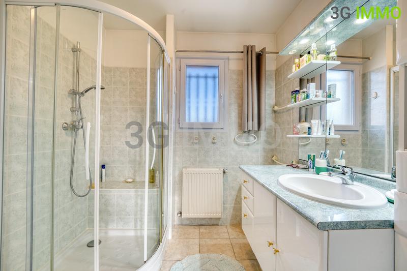 Villa - 143 m² - 6 pièces