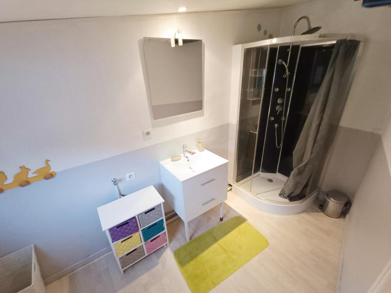 Maison - 80 m² - 5 pièces