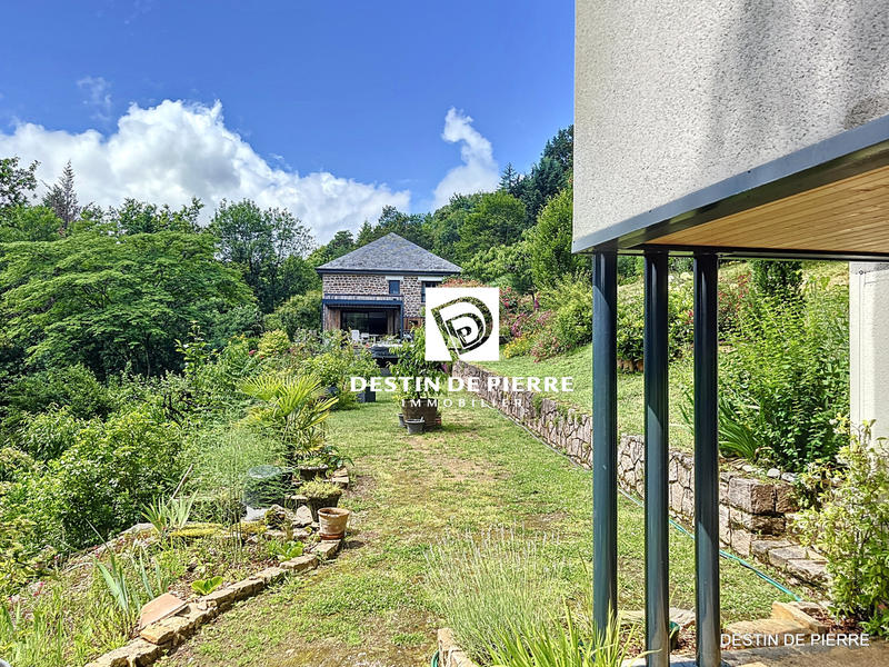 Maison - 202 m² - 4 pièces