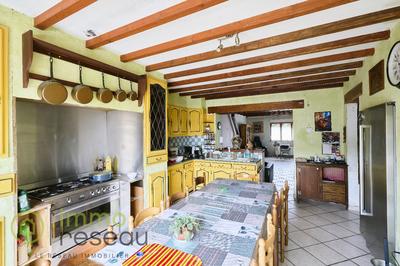 Maison - 152 m² - 7 pièces