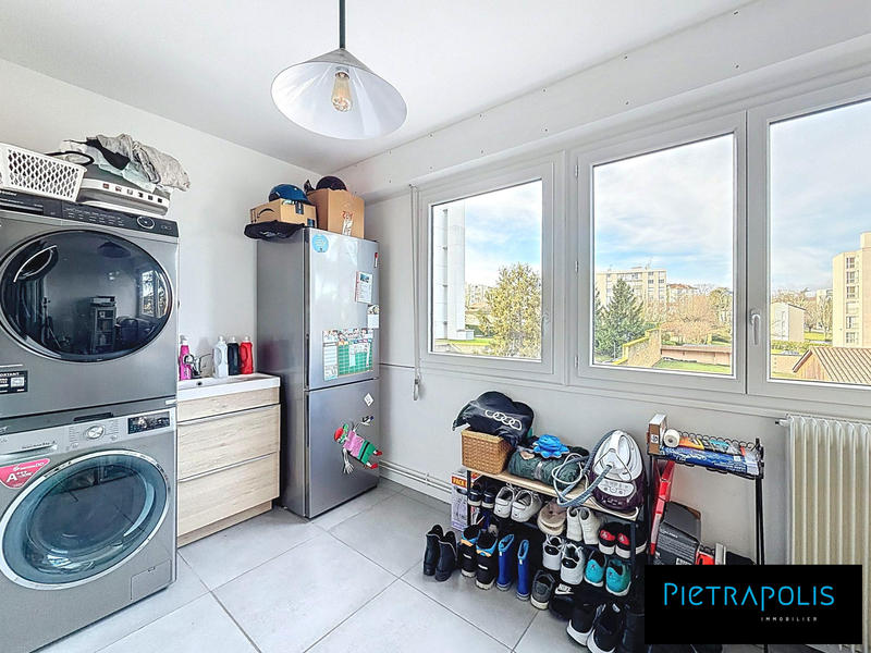 Appartement - 93 m² - 4 pièces