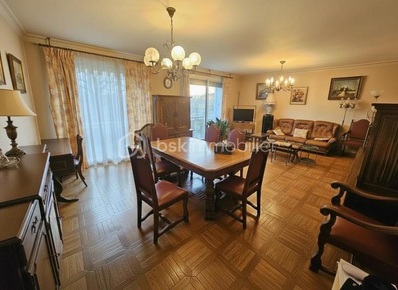 Appartement - 92 m² - 4 pièces