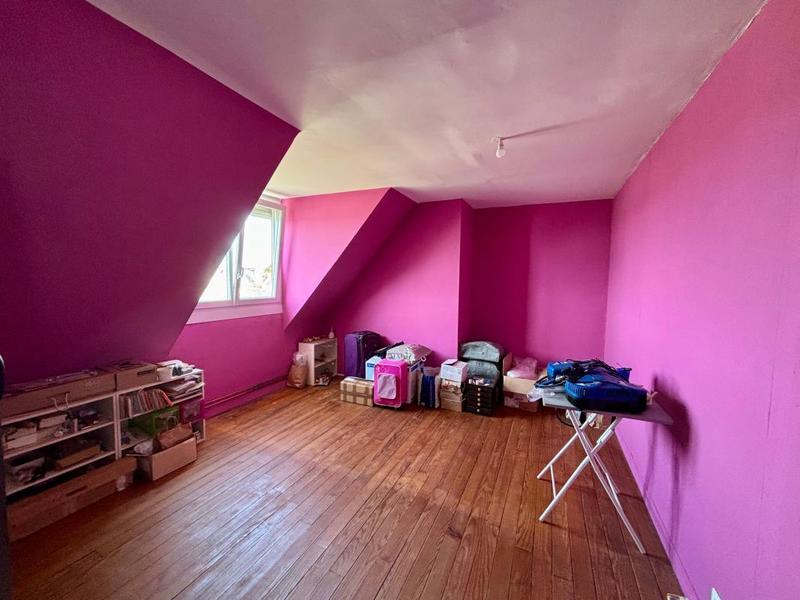 Maison - 218 m² - 7 pièces