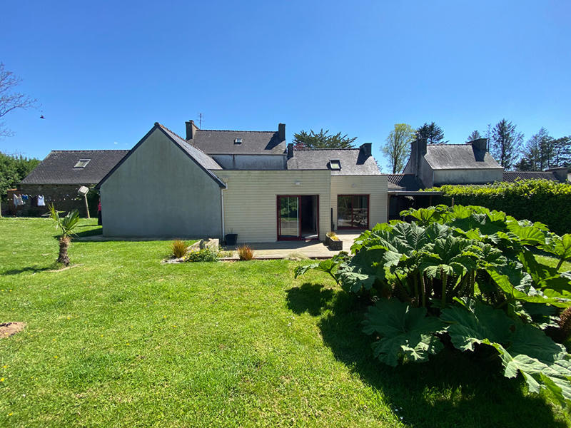 Maison - 148 m² - 8 pièces