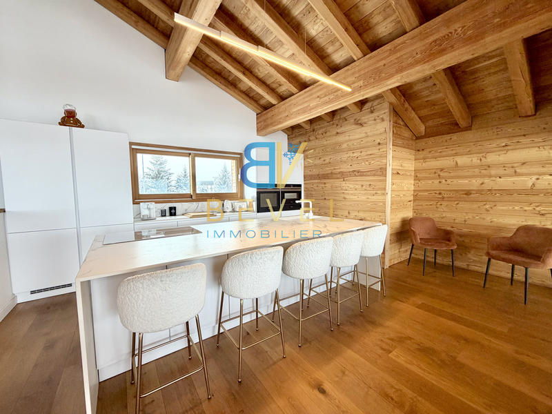 Châlet - 299 m² - 12 pièces