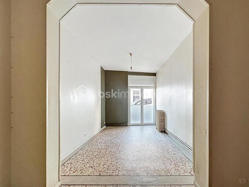 Maison - 215 m² - 8 pièces