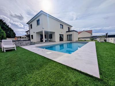 Maison - 190 m² - 6 pièces