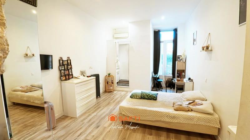 Appartement - 125 m² - 7 pièces