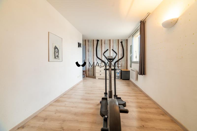 Appartement - 87 m² - 3 pièces