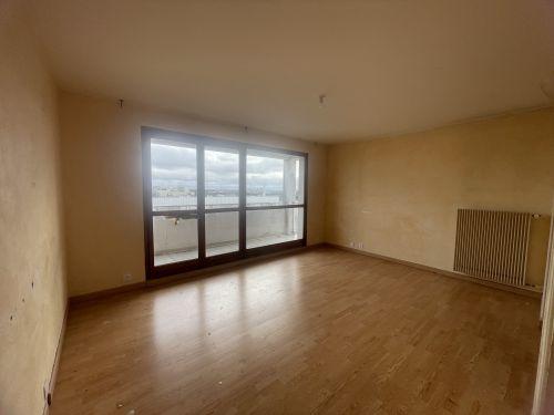 Appartement - 100 m² - 5 pièces