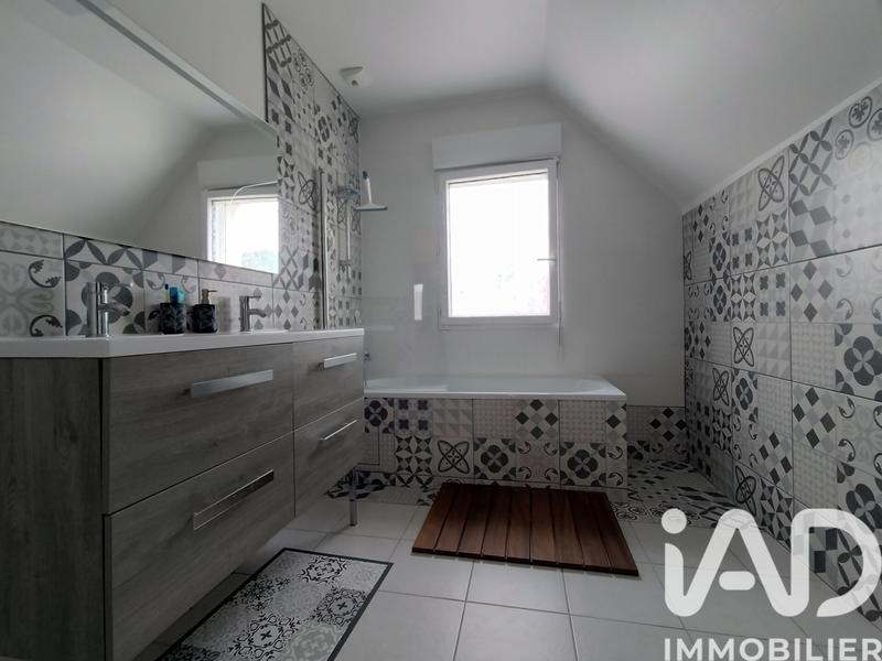 Maison - 140 m² - 6 pièces