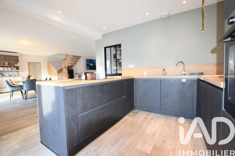 Maison - 155 m² - 6 pièces
