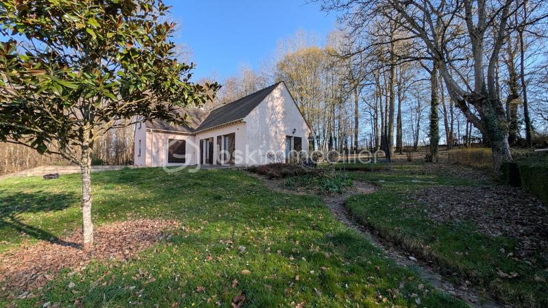 Maison traditionnelle - 170 m² - 8 pièces