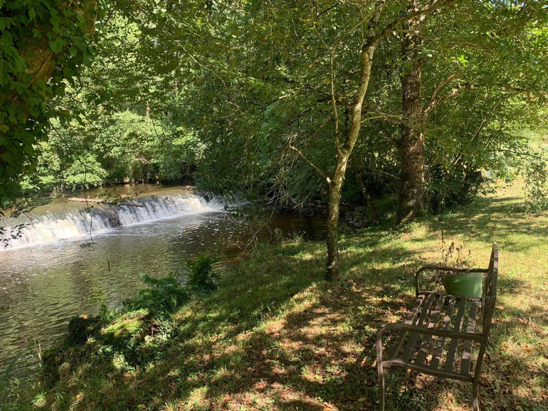 Maison traditionnelle - 184 m² - 6 pièces