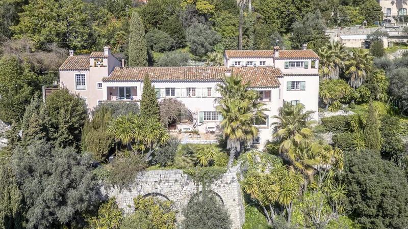 Maison - 322 m² - 10 pièces