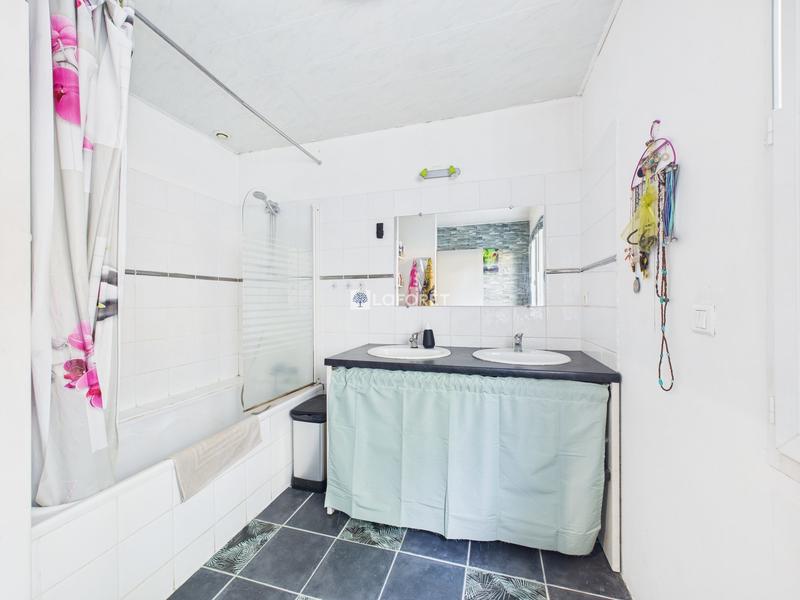 Maison - 158 m² - 7 pièces