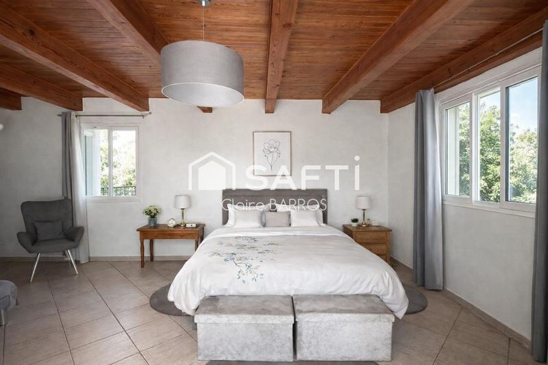 Villa - 280 m² - 8 pièces