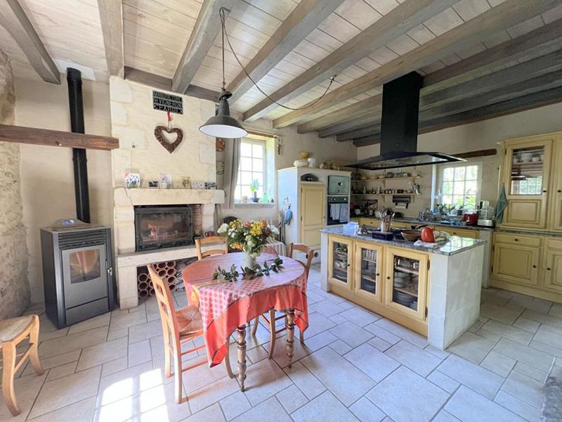 Maison - 208 m² - 7 pièces