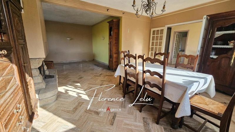 Maison traditionnelle - 131 m² - 6 pièces