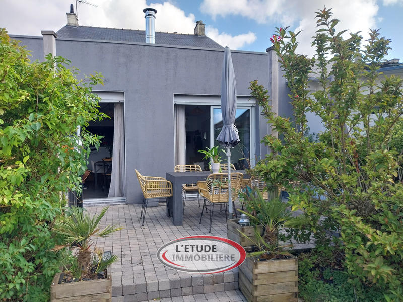 Maison - 121 m² - 6 pièces