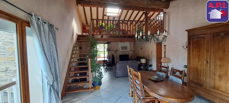 Maison - 200 m² - 9 pièces