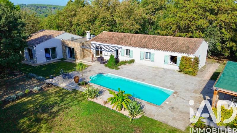 Maison - 185 m² - 5 pièces