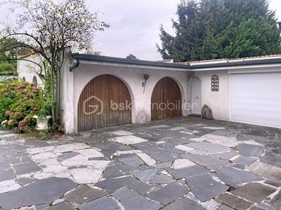 Maison - 135 m² - 4 pièces