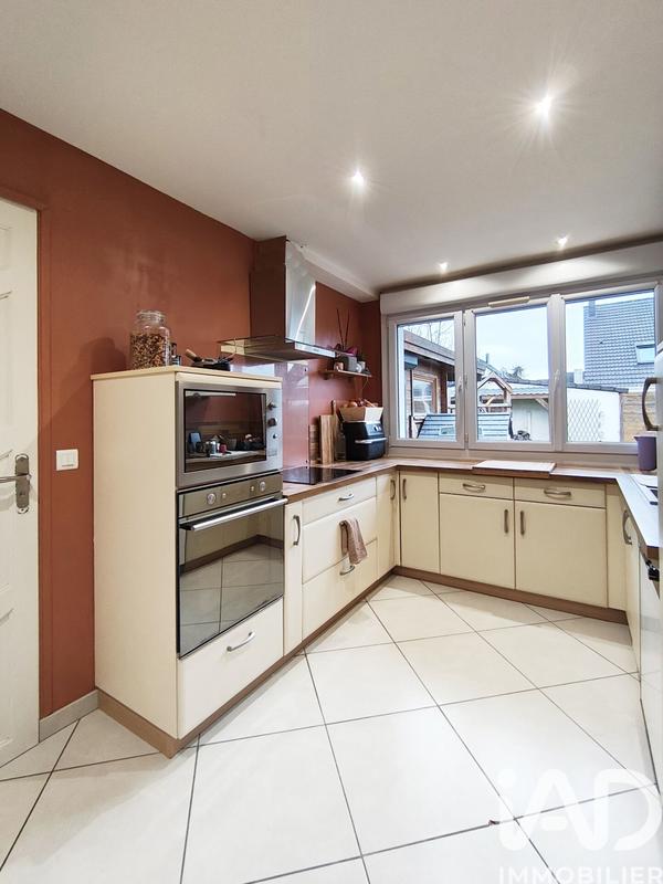 Maison - 95 m² - 7 pièces