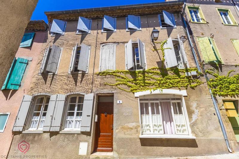 Maison de village - 256 m² - 10 pièces