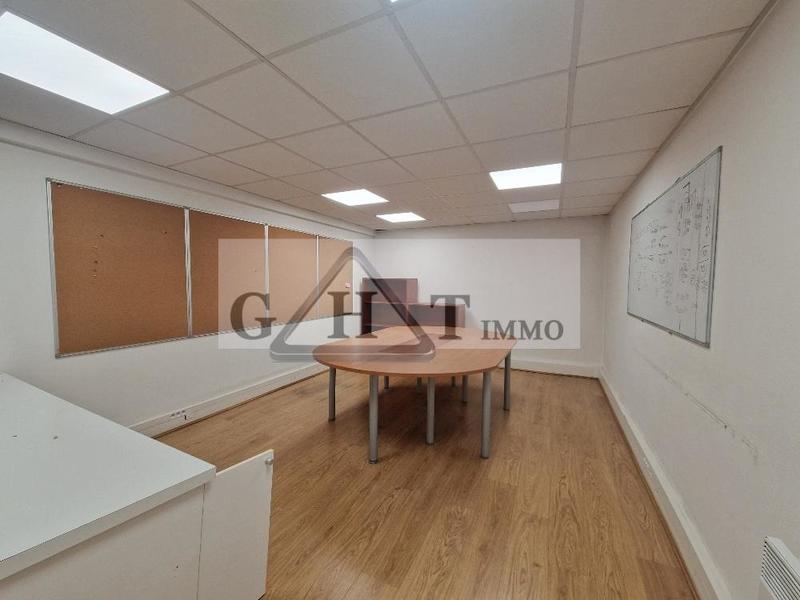 Bureau - 127 m²