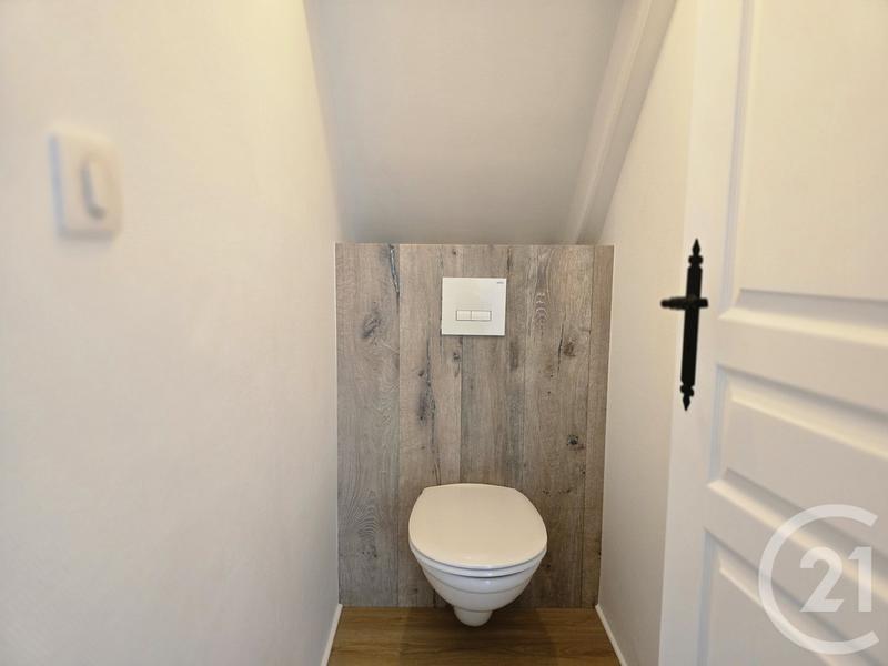 Maison - 197 m² - 9 pièces