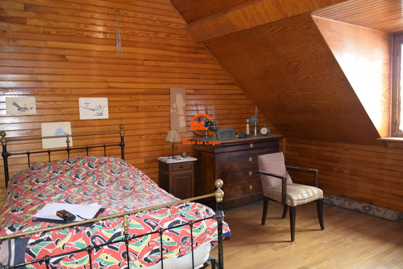 Maison - 188 m² - 8 pièces