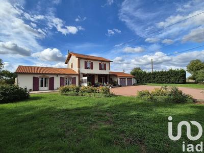 Maison - 159 m² - 6 pièces