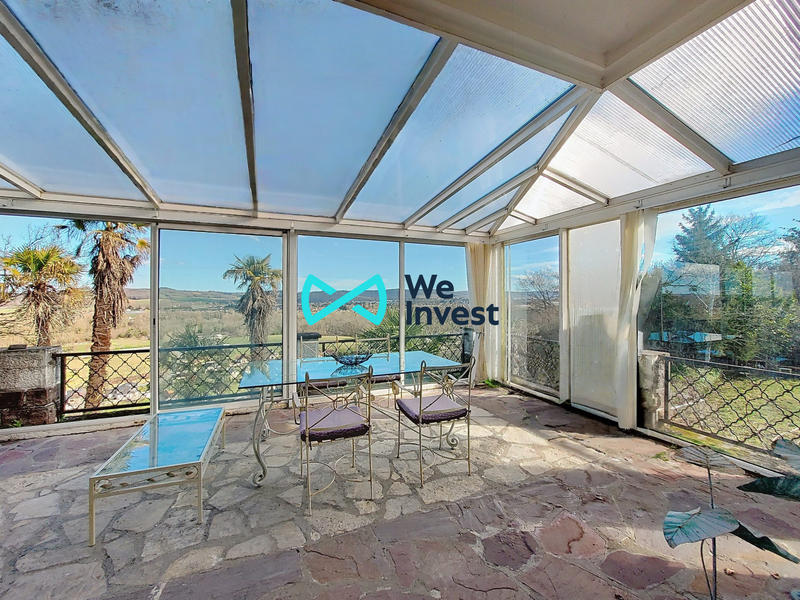 Maison - 220 m² - 7 pièces