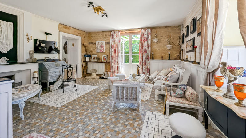 Maison - 263 m² - 12 pièces