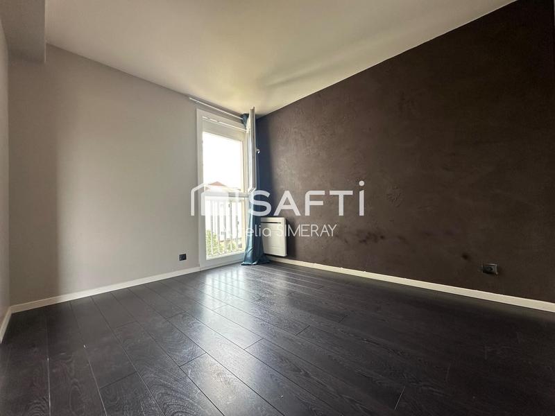 Appartement - 82 m² - 3 pièces