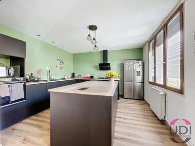 Maison - 123 m² - 7 pièces