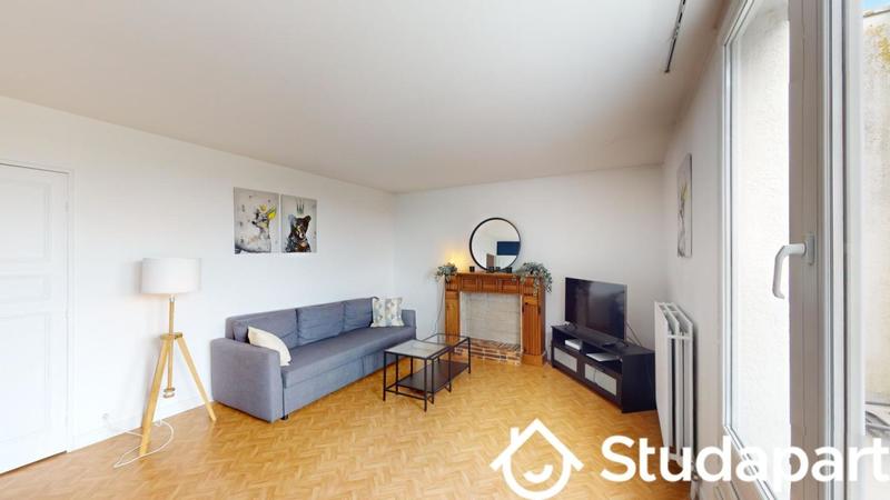 Chambre - 10 m² - 1 pièce