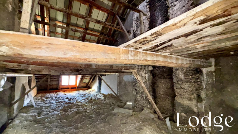 Appartement - 100 m² - 5 pièces