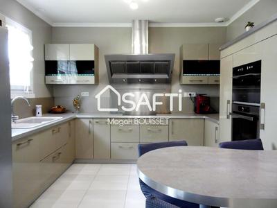 Maison - 168 m² - 6 pièces