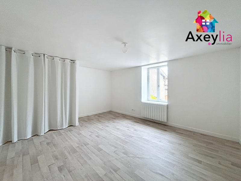 Maison - 96 m² - 3 pièces