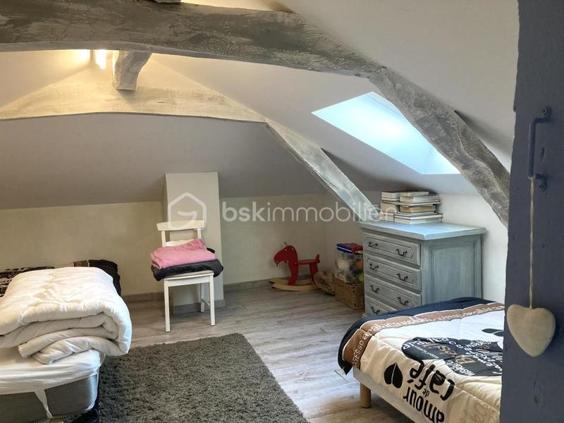 Maison traditionnelle - 104 m² - 5 pièces